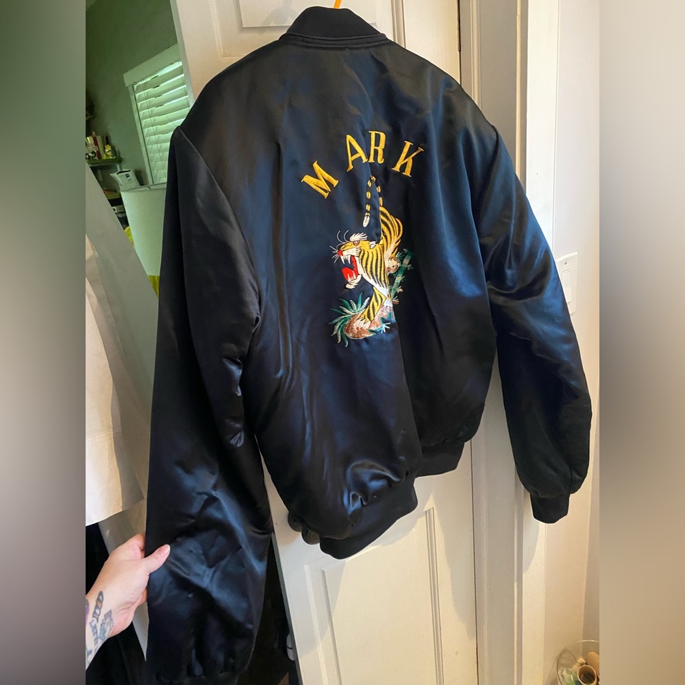 BEST EVER Vintage 70s 80s Rocky-style Embroidered Tiger Bomber Puff Black Jacket
